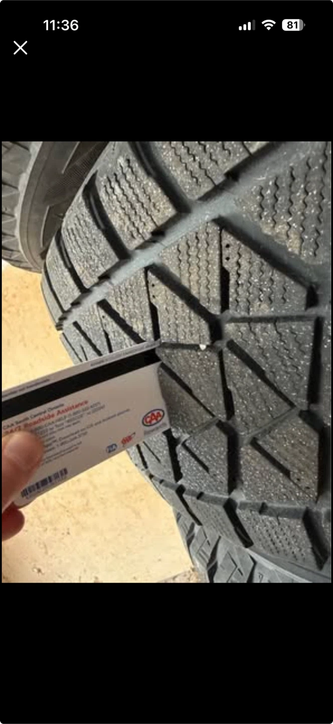 Set of 4 Bridgestone Blizzak Tires on Ford Wheels - photo 5