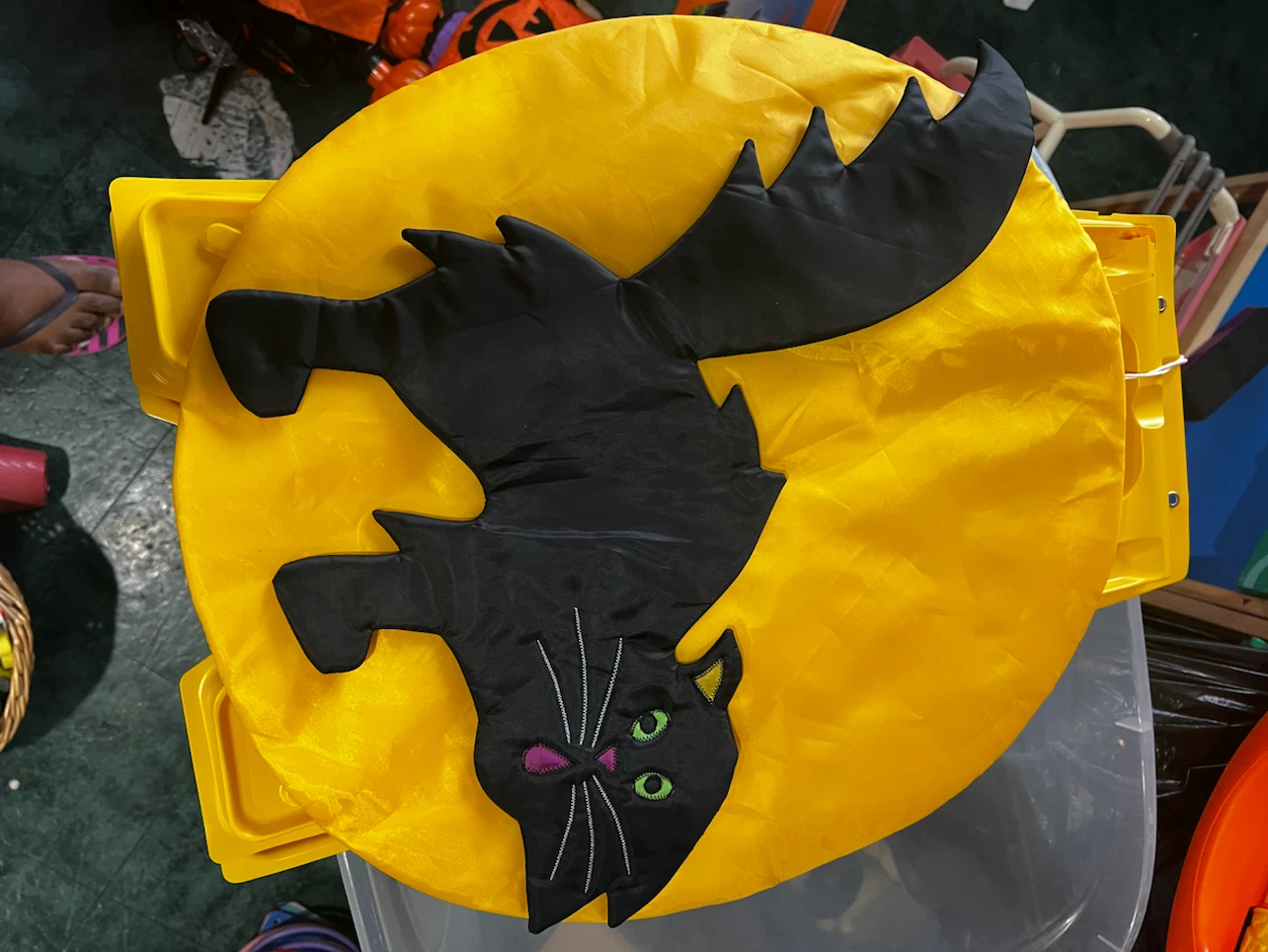 Halloween Party Game and Decor Lot - photo 5