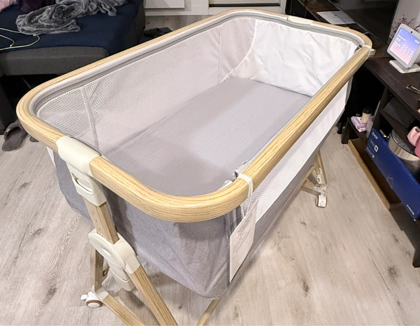 Baby Bedside Bassinet - photo 3