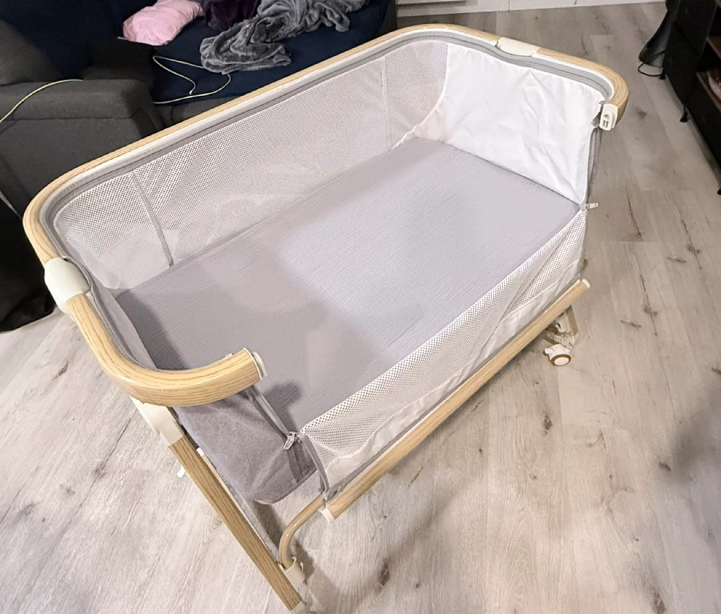 Baby Bedside Bassinet - photo 4