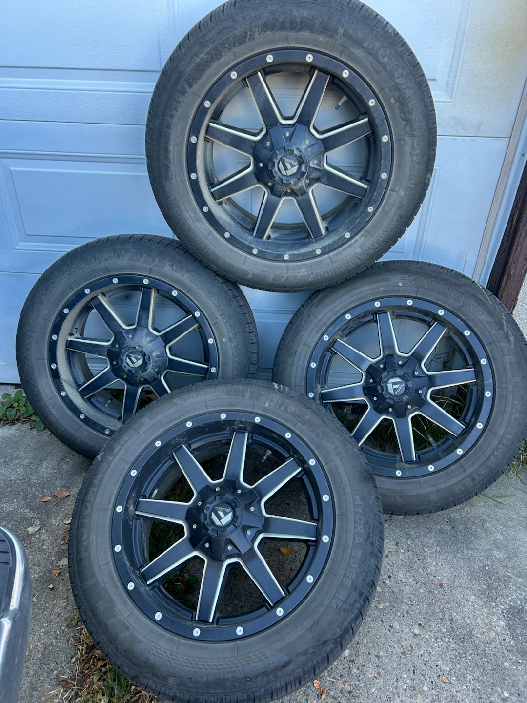 Set of 4 Fuel Wheels with 275/55R20 Tires