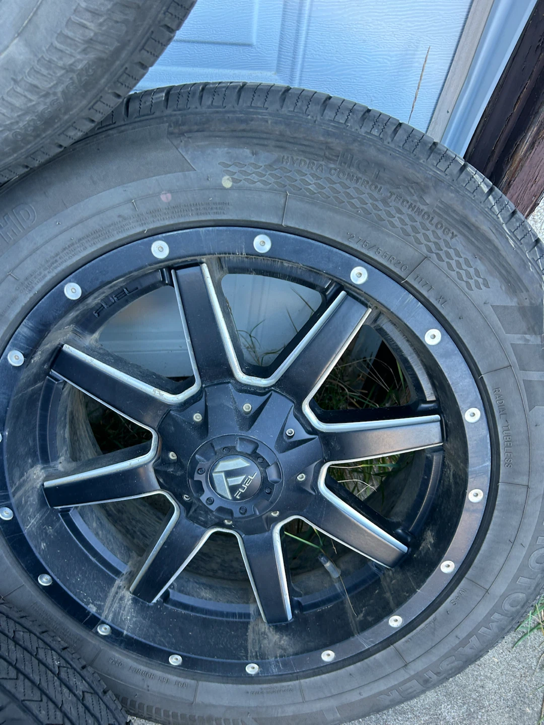Set of 4 Fuel Wheels with 275/55R20 Tires - photo 5