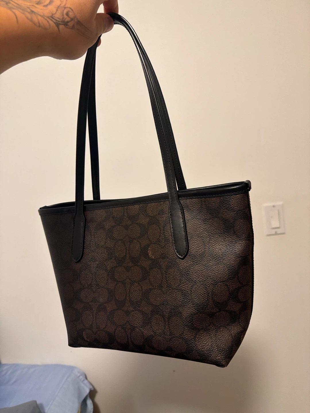 Coach Signature Canvas Tote Bag - photo 2