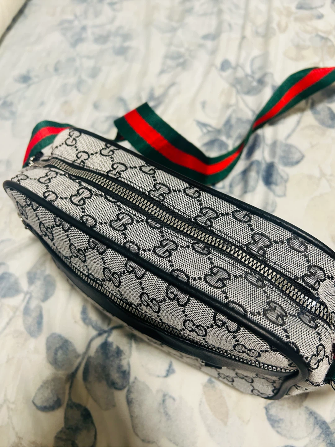 Gucci  Bag