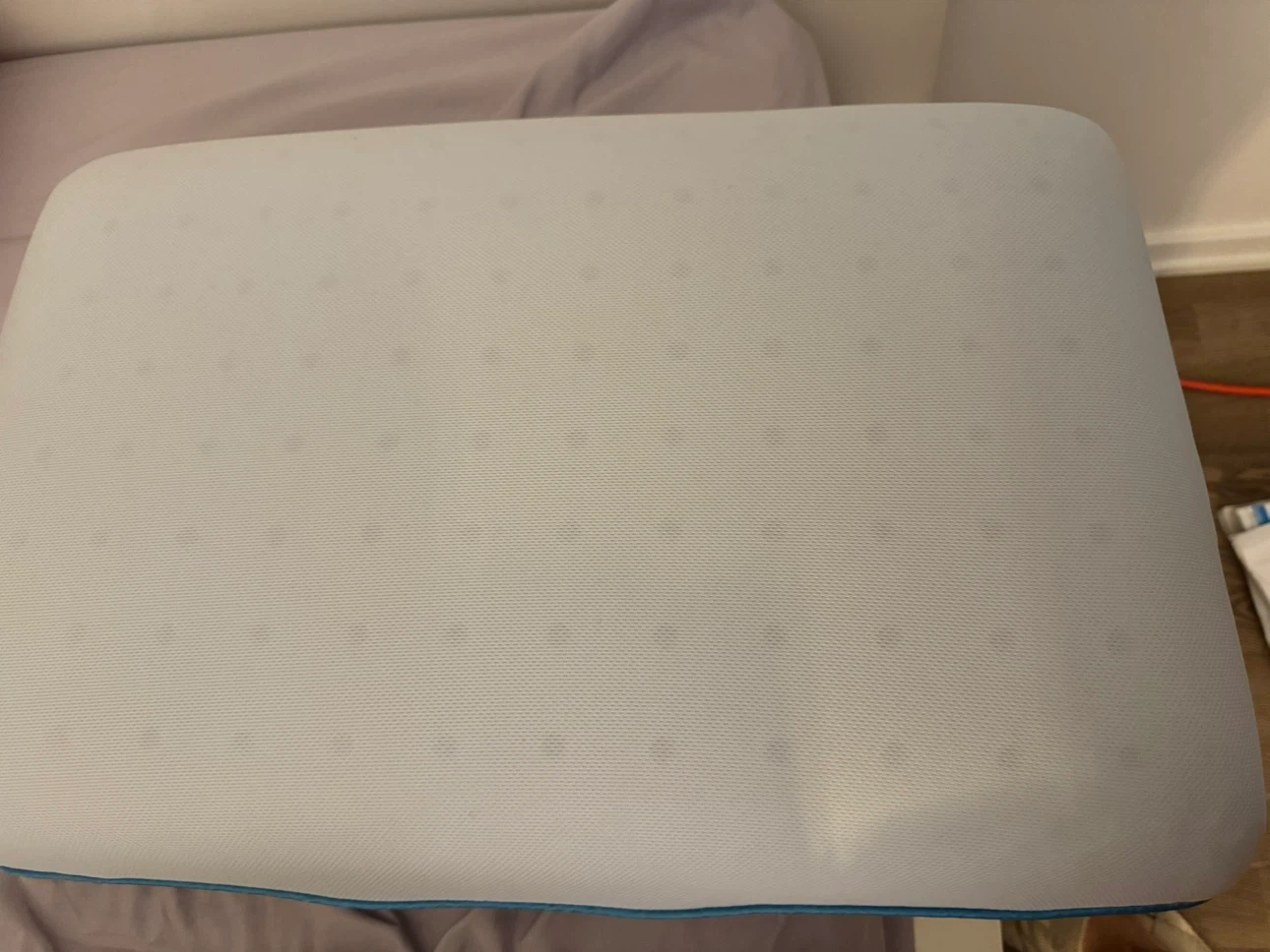 Tailand Memory Foam Pillow(new) - photo 4
