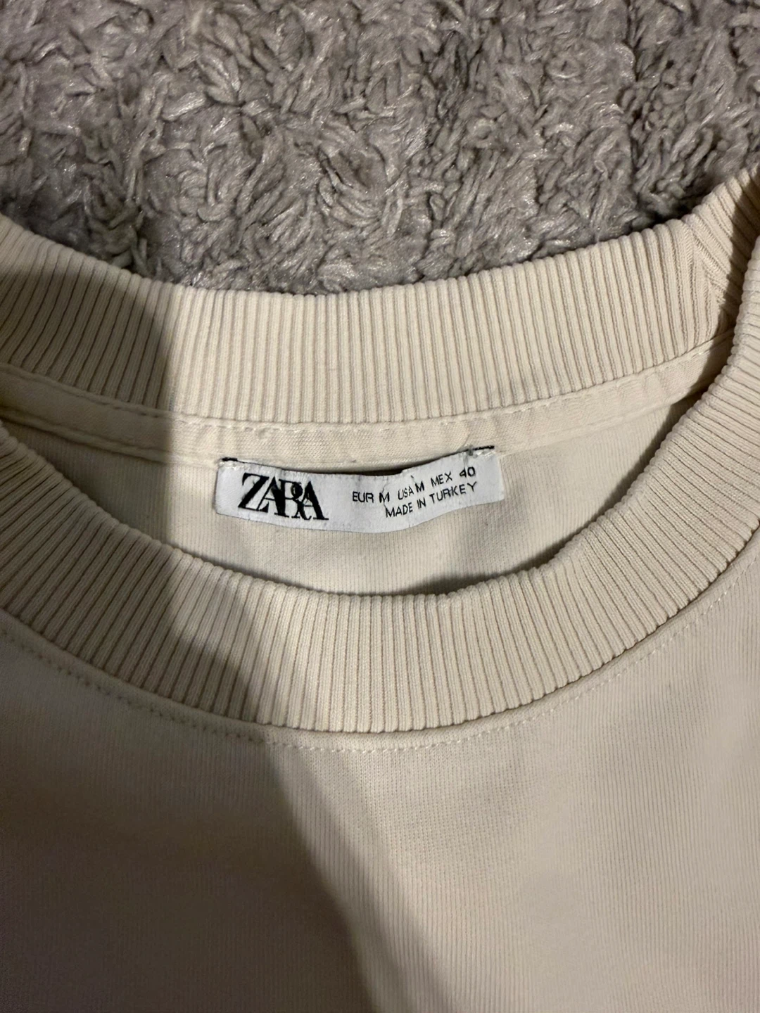 Zara Off-White Short Sleeve T-Shirt - photo 2