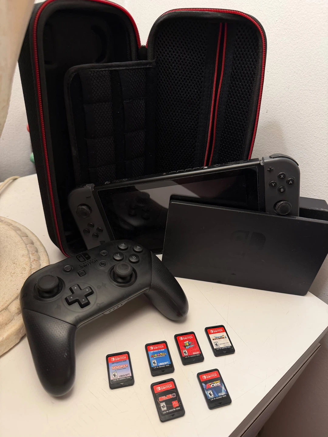 Nintendo Switch Console with Pro Controller and 6 Games