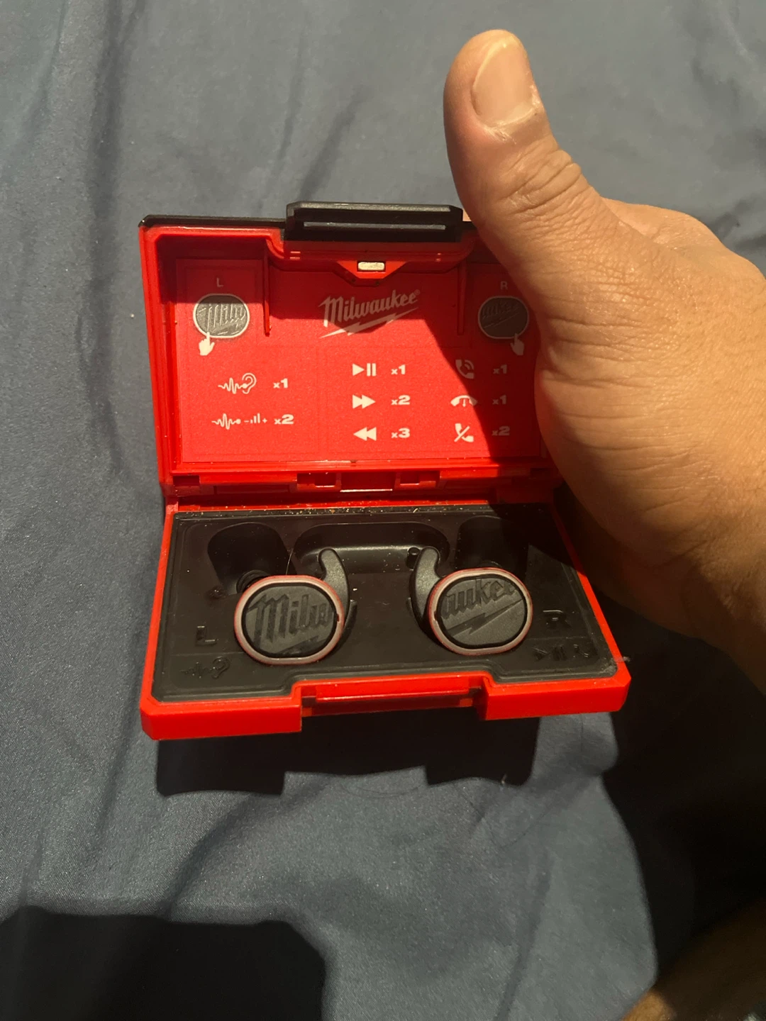 Milwaukee Jobsite Earbuds