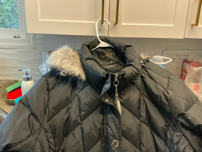 Ladies winter coat  Laura’s plus 3X