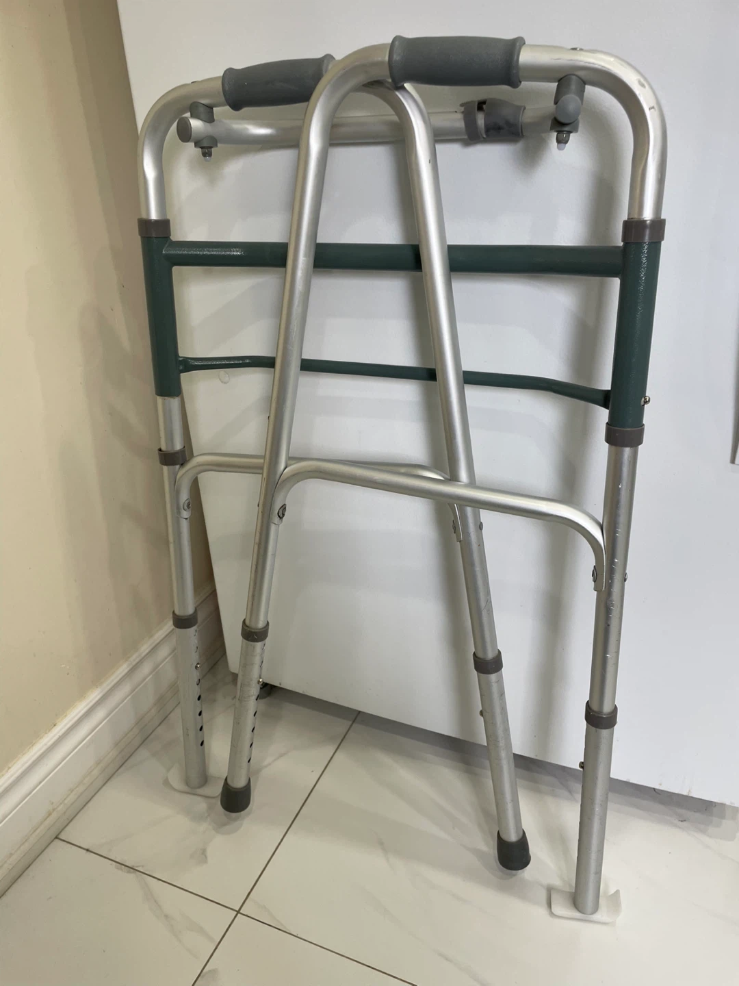 folding walker, delivery - photo 3