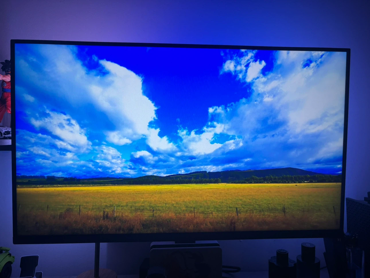 Samsung Odyssey 32” 180Hz Gaming Monitor — Excellent Condition