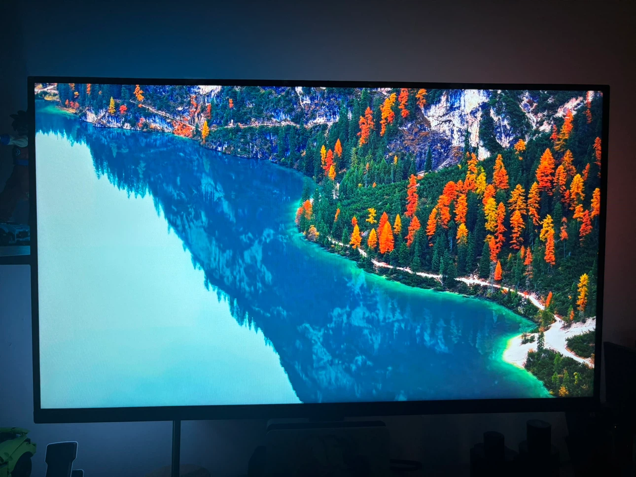 Samsung Odyssey 32” 180Hz Gaming Monitor — Excellent Condition - photo 2