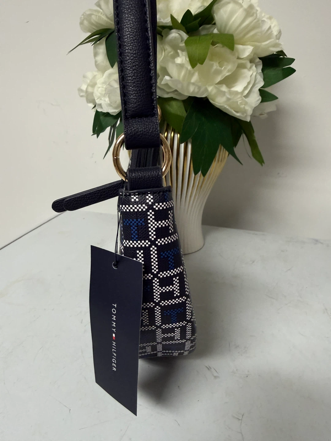 Tommy Hilfiger Monogram Crescent Bag - photo 5