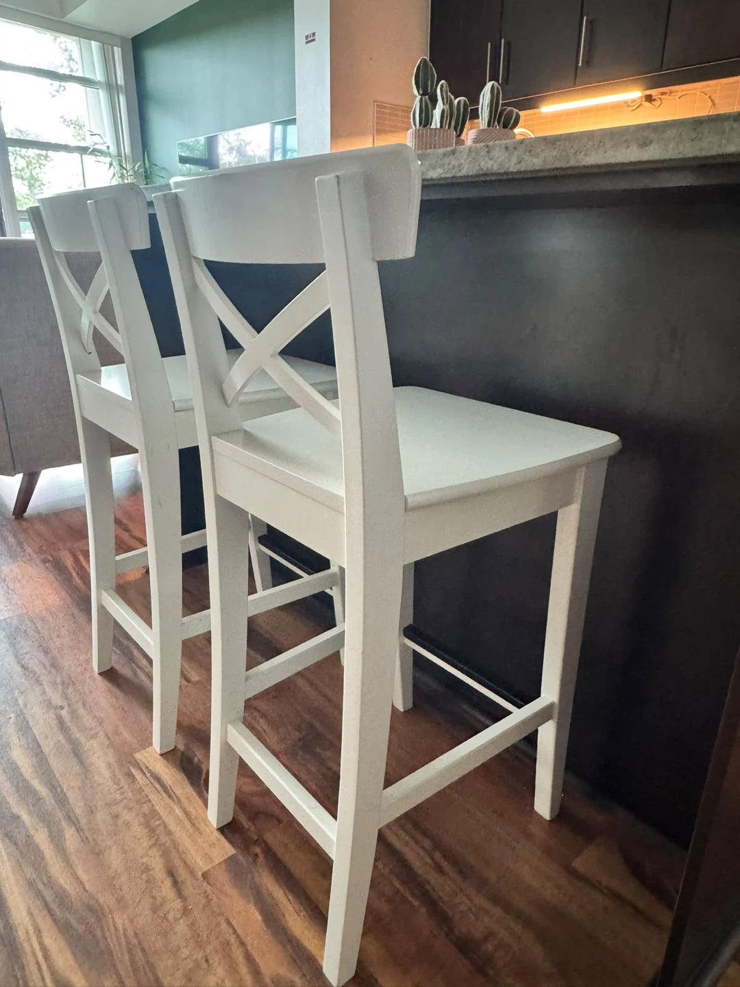 Set of 2 White Bar Stools - photo 3