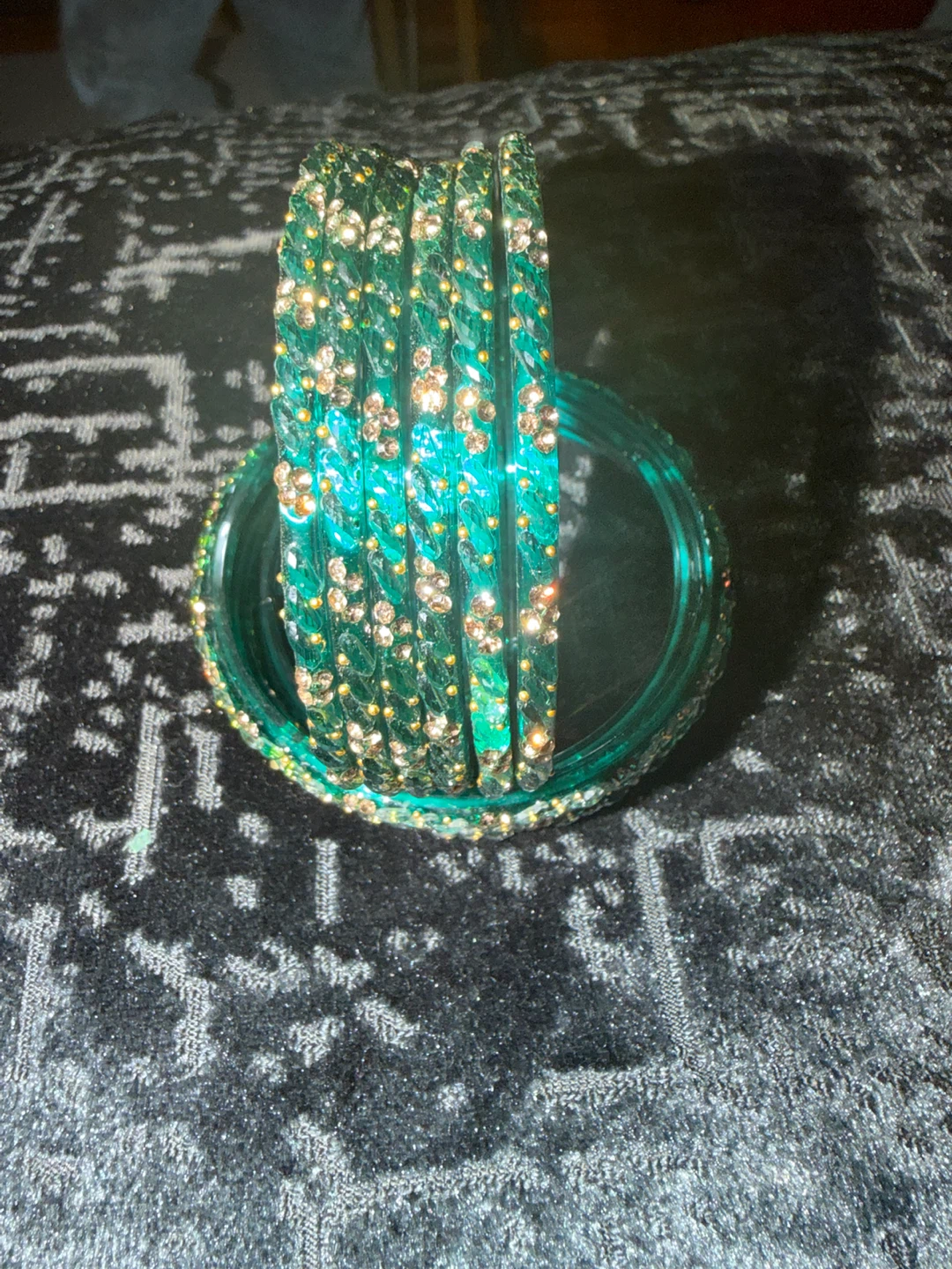 Set of Emerald Green Beaded Bangles - photo 3