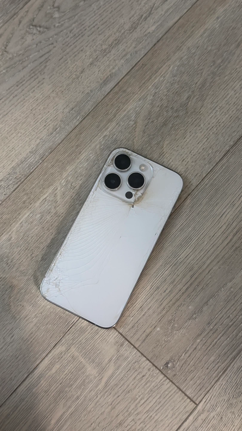 iPhone 14 Pro 128GB Silver – Unlocked - photo 2