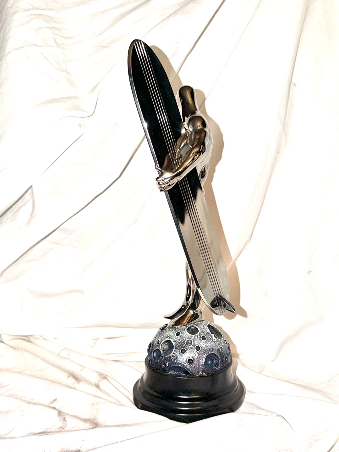 Bowen Designs Silver Surfer Super Chrome Statue - photo 5