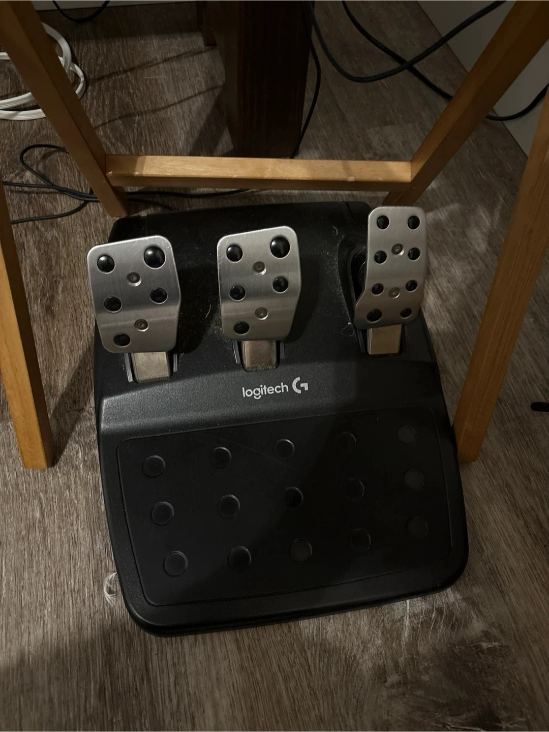 Logitech G29 Driving Force Racing Wheel and Pedals - photo 2