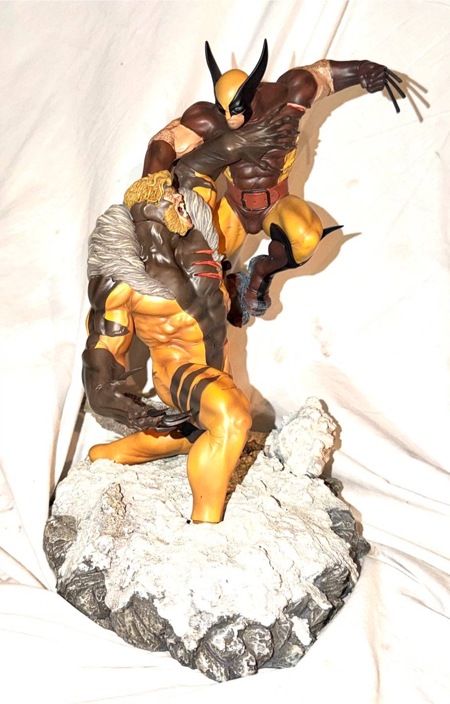 Sideshow Marvel X-Men Wolverine vs Sabretooh Diorama - photo 4