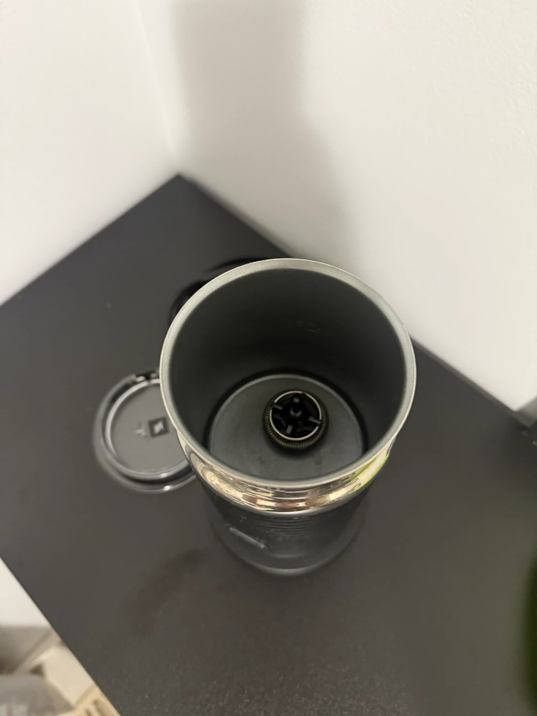 Nespresso Aeroccino 3 Milk Frother - photo 2