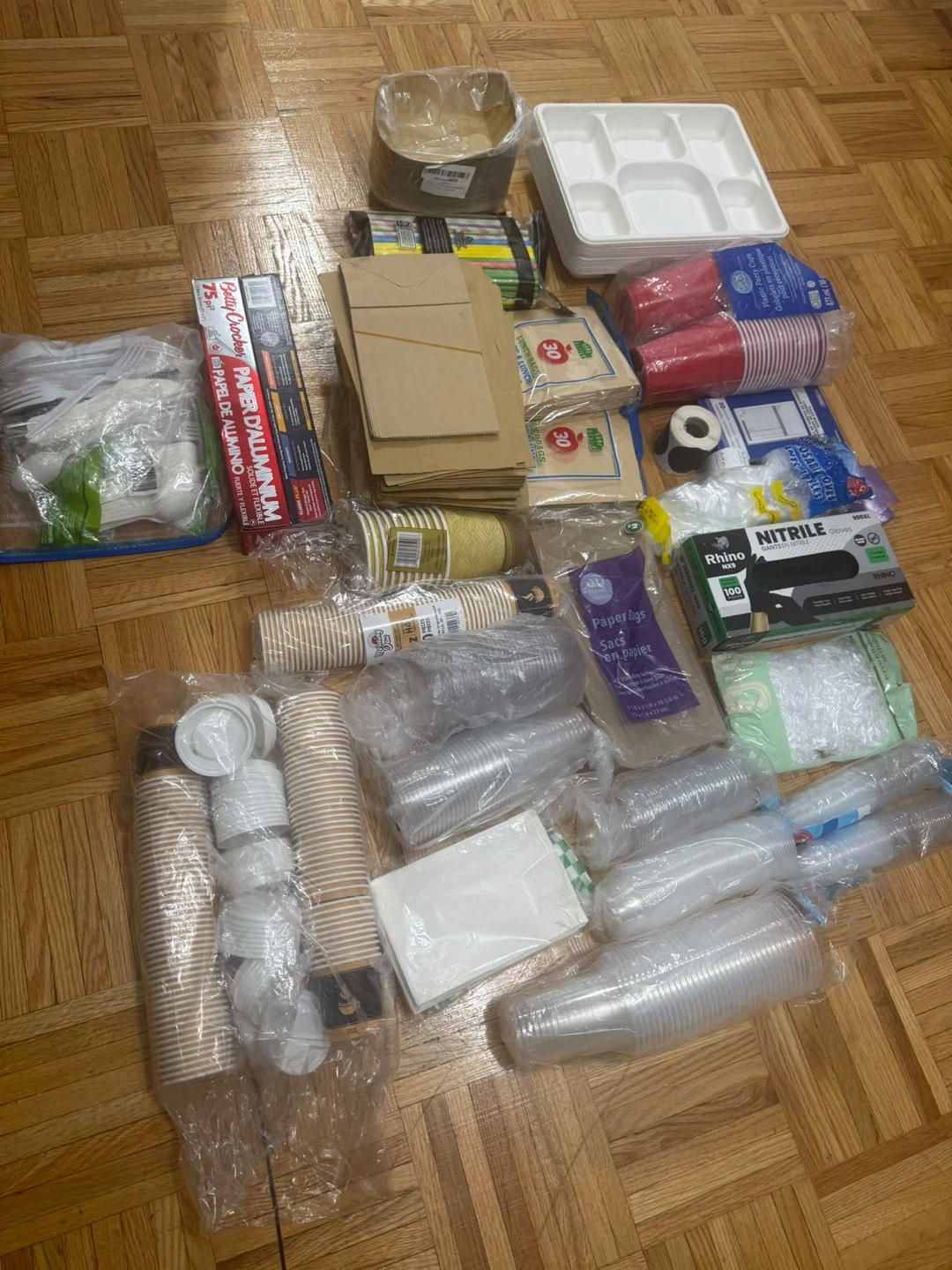 Assorted Party and Kitchen Supplies Bundle - photo 3