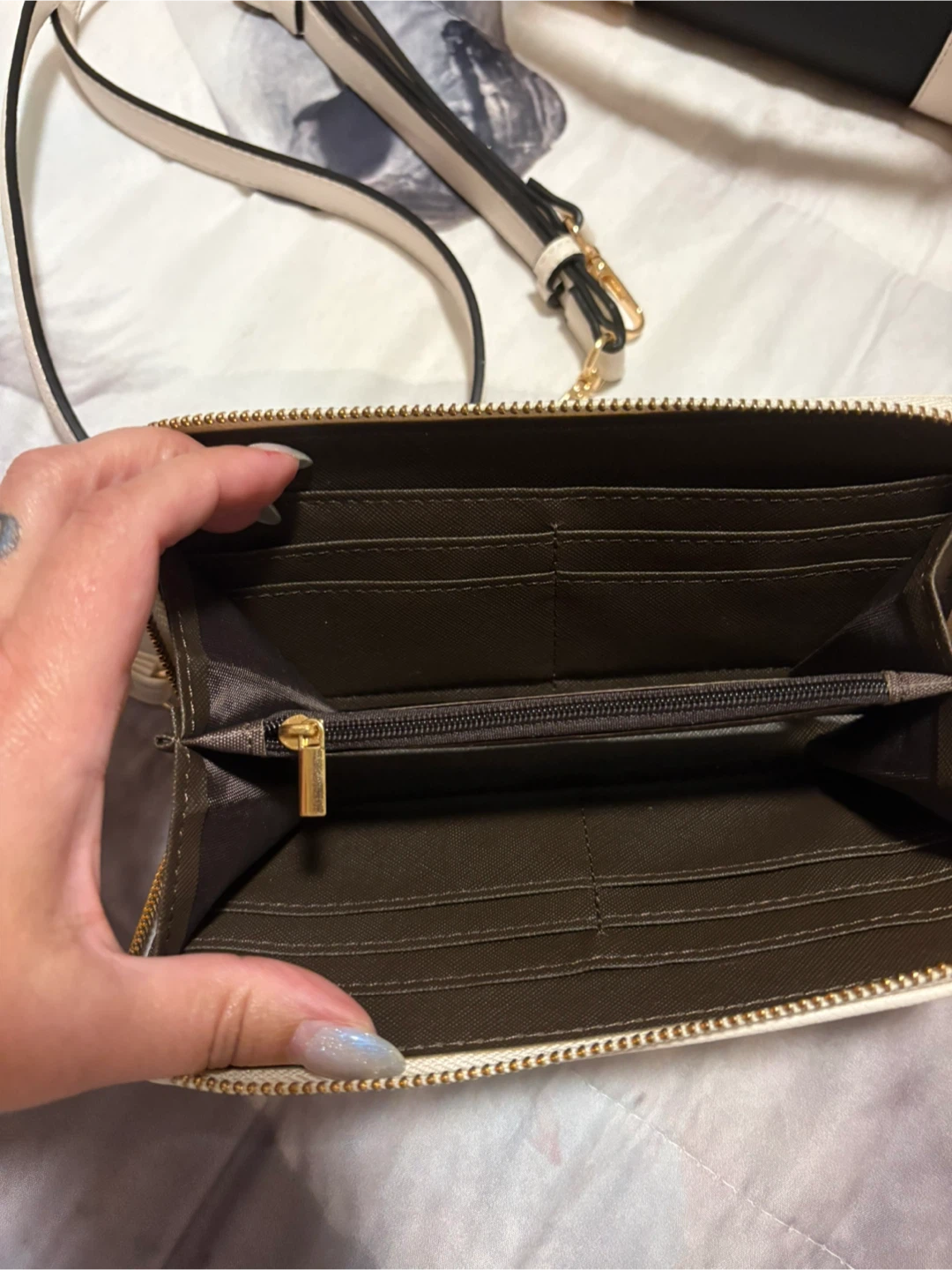 Cream Tote Bag and Matching Wallet Set - photo 2