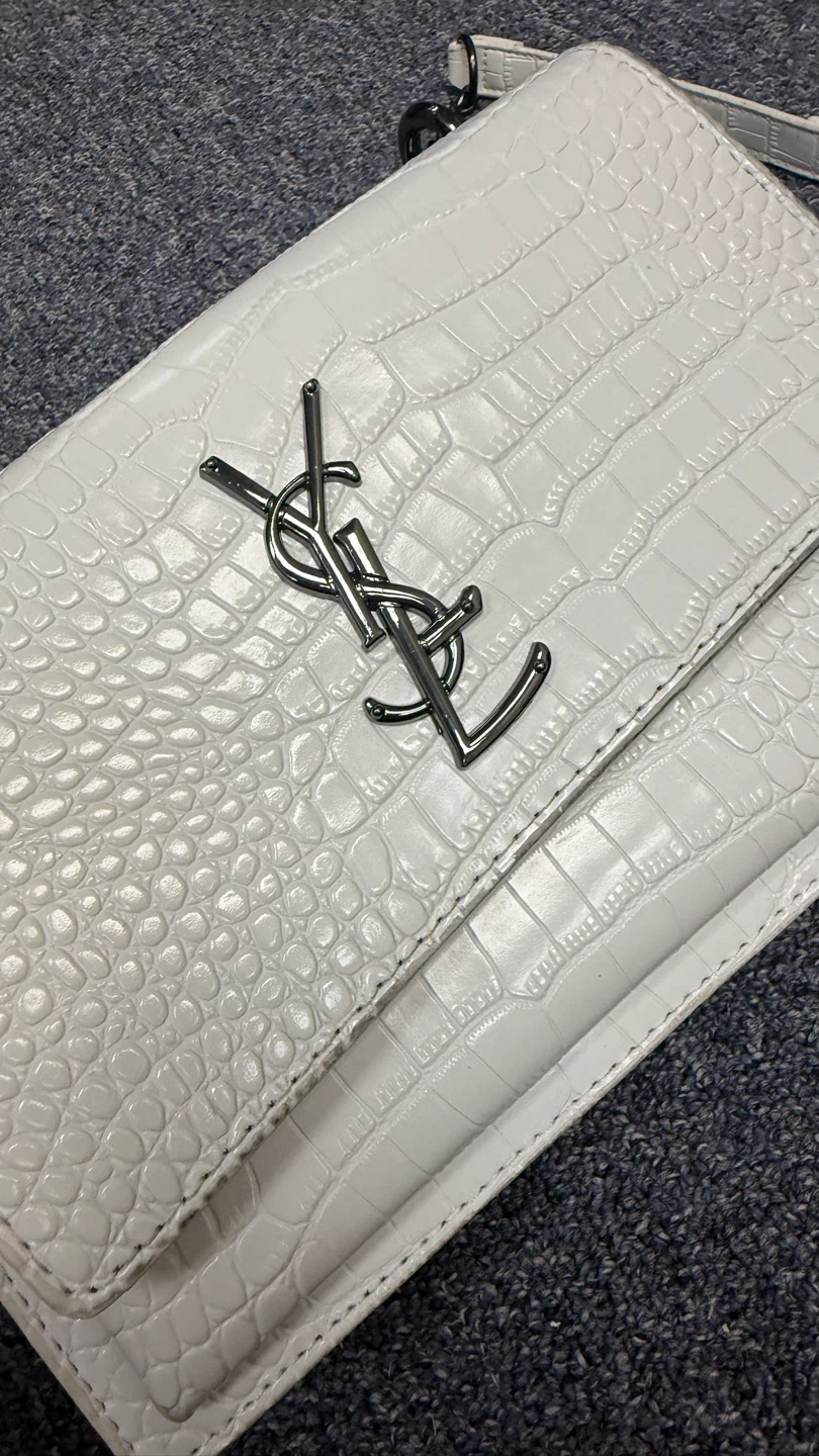 White purse  new