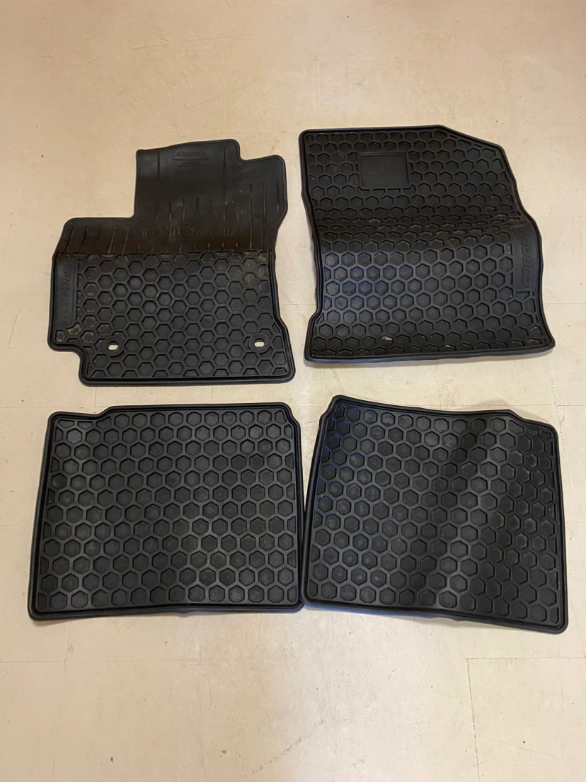 2014 Toyota Corolla All-Weather Floor Mats