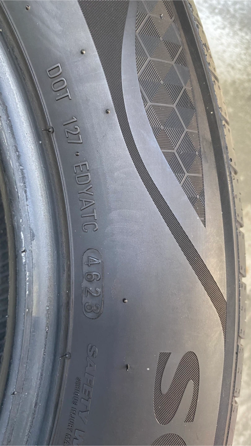 Only 1 Kumho Solus TA51 215/60 R17 Tire - photo 5