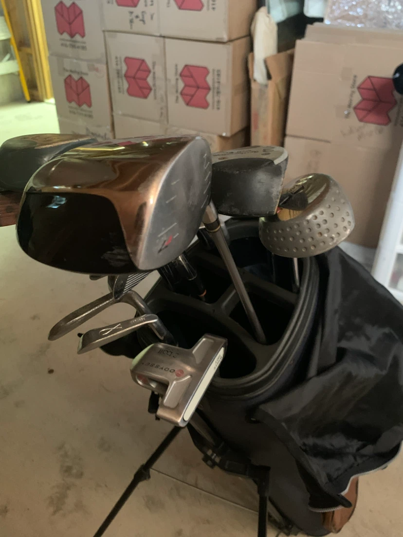Spalding Golf Bag with Mixed Clubs - photo 2