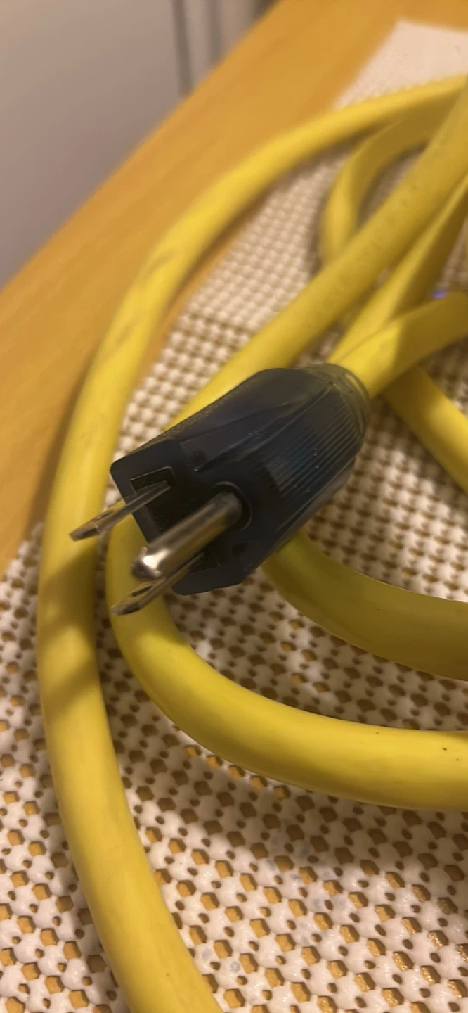 Yellow Extension Cord 30 ft long - photo 4