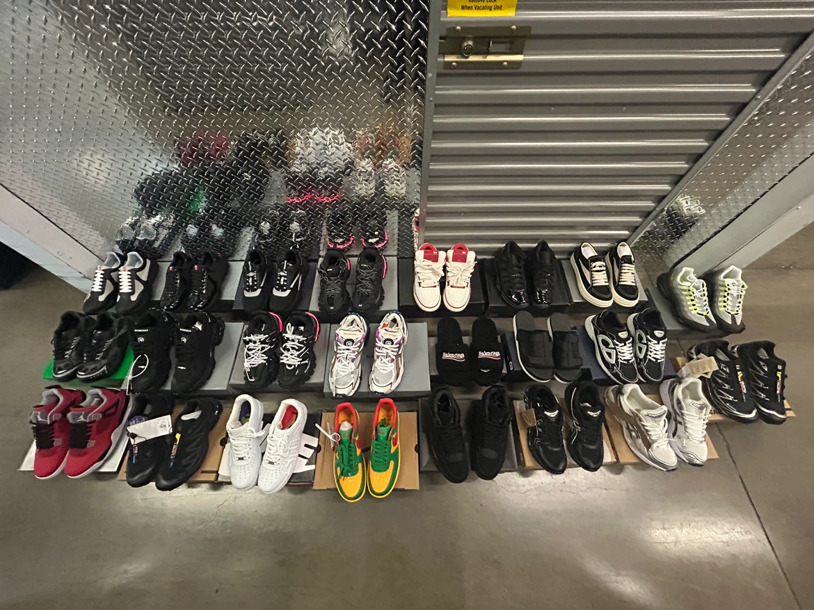 👟 WHOLE SNEAKER COLLECTION FOR SALE — PRICES NEGOTIABLE - photo 3