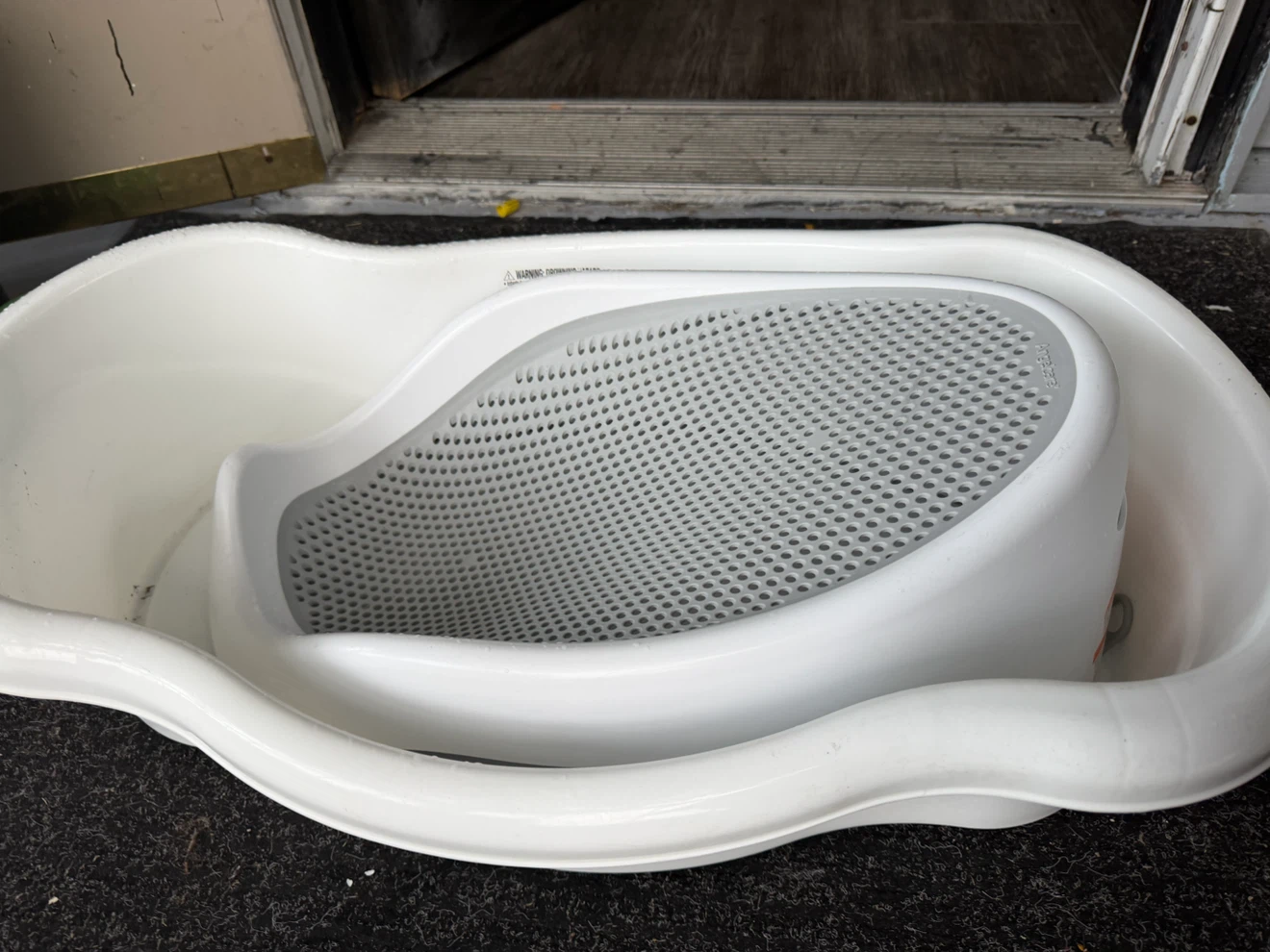 Infant Baby Bath Tub with Support Insert
