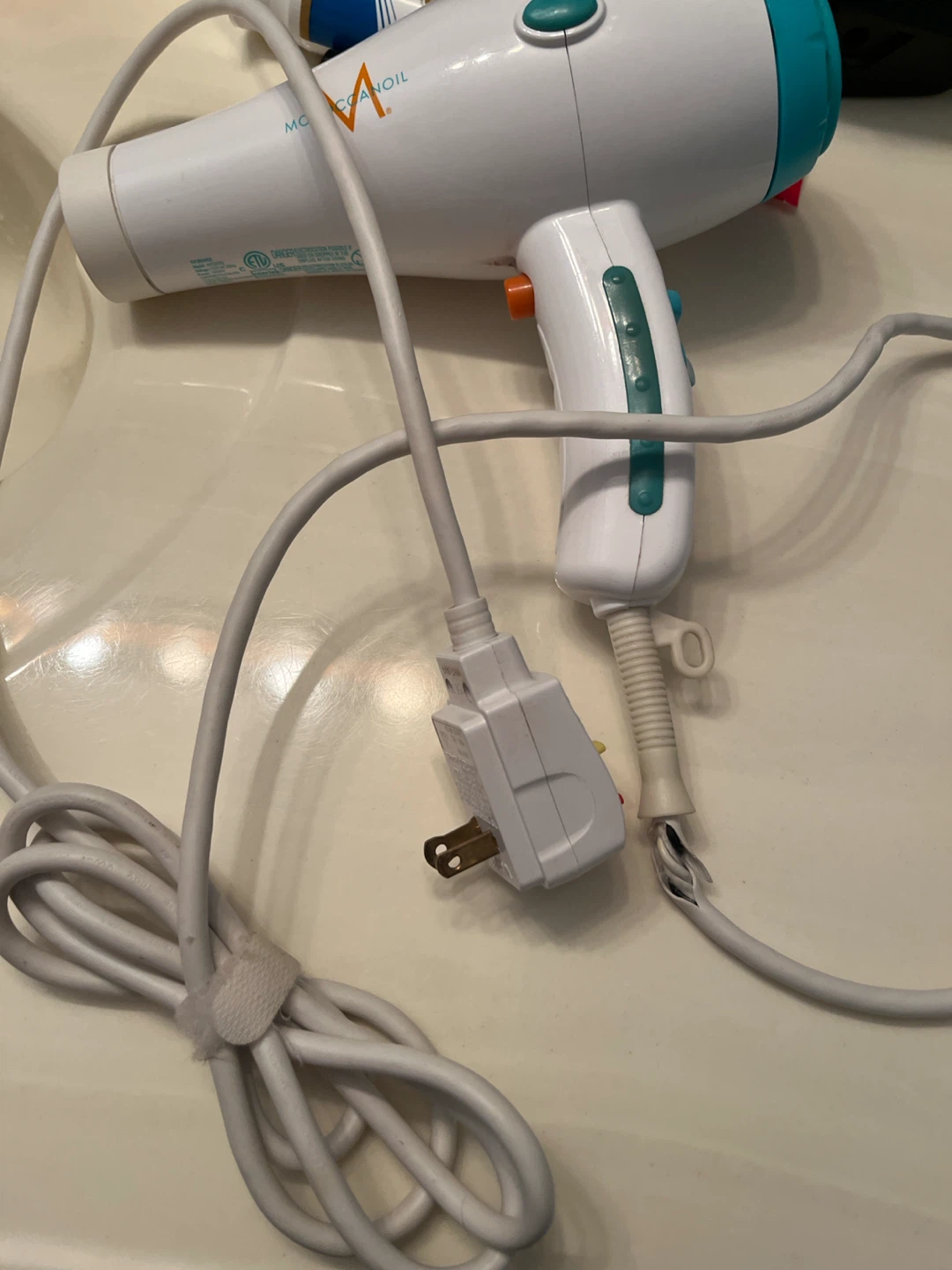 Moroccanoil Professional Hair Dryer - photo 3