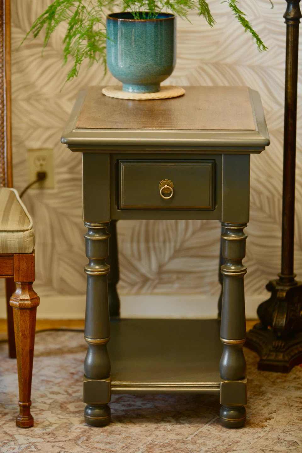 Traditional Deep Olive Green End Table with Drawer - photo 3