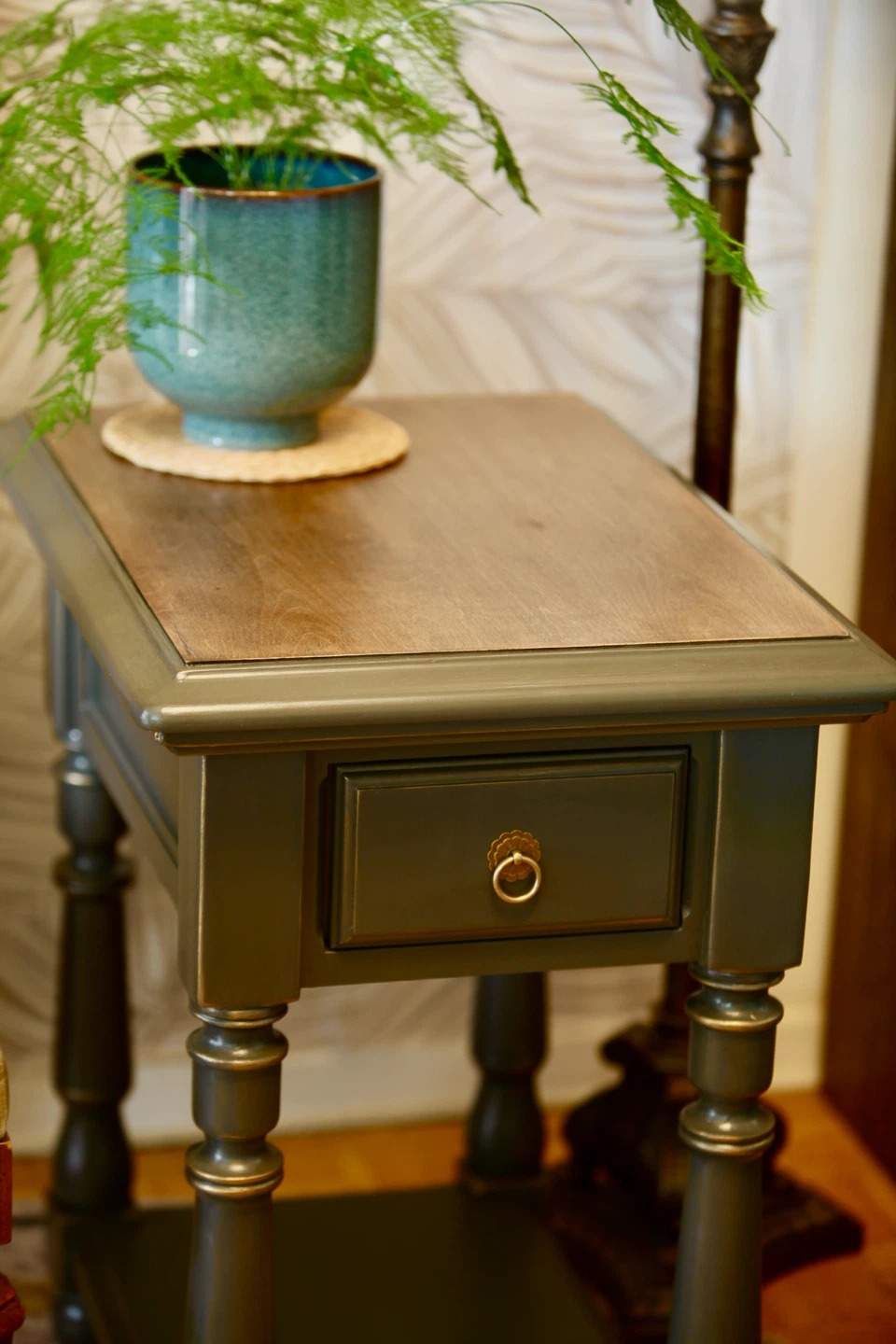 Traditional Deep Olive Green End Table with Drawer - photo 4