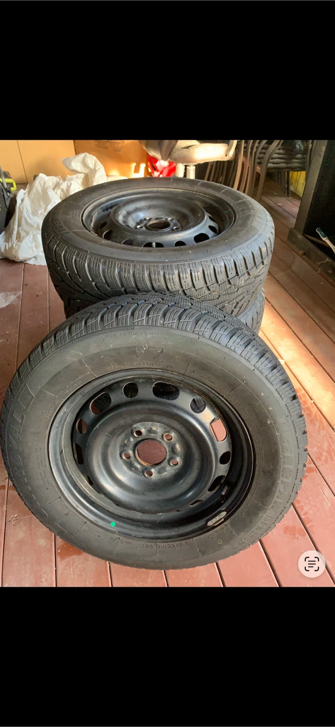 Uniroyal Tiger Paw Winter Tires 215/65R16