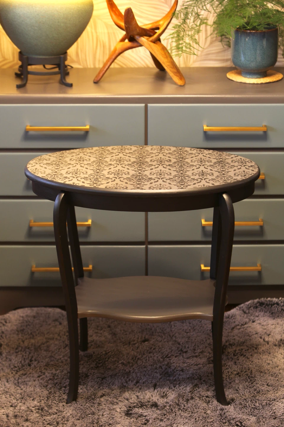 Damask Pattern Oval Side Table - photo 2