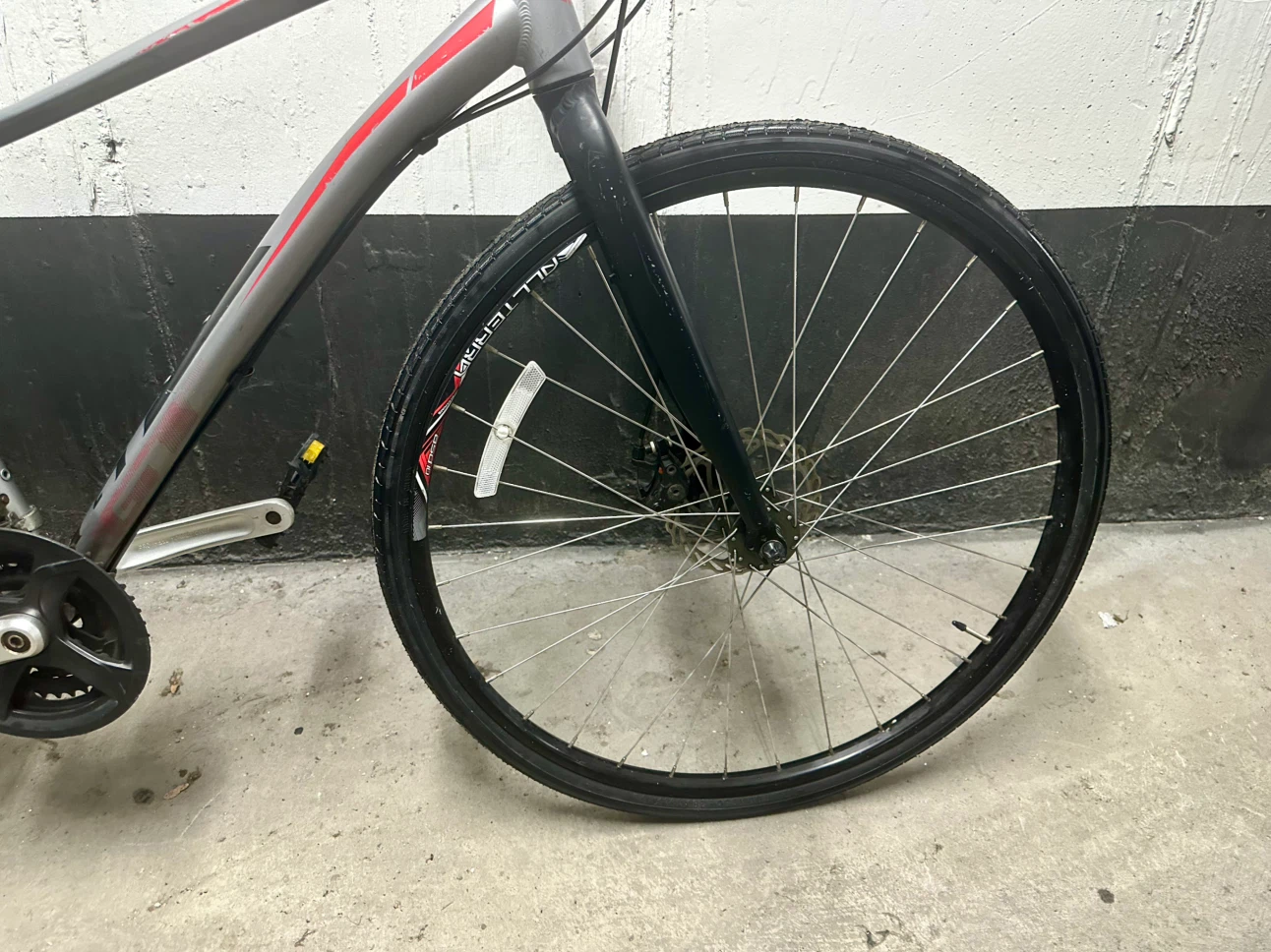 GT hybrid bike - photo 3