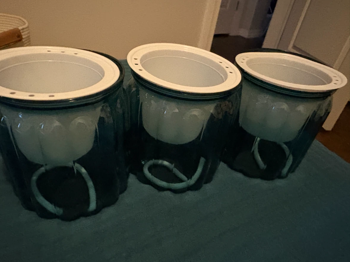Set of 3 Self-Watering Planters - photo 2
