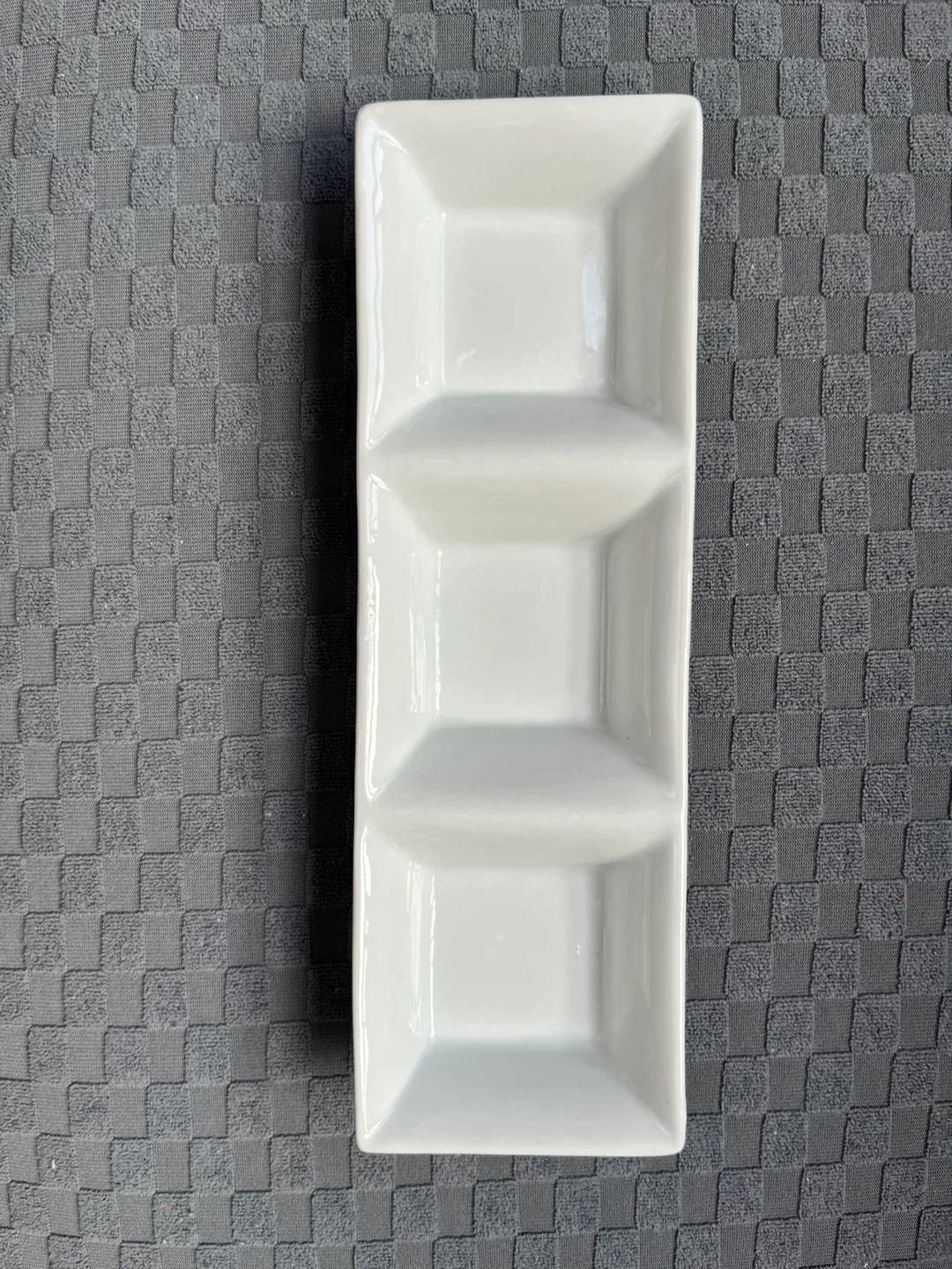 White 3-Section Ceramic Appetizer Tray - photo 2