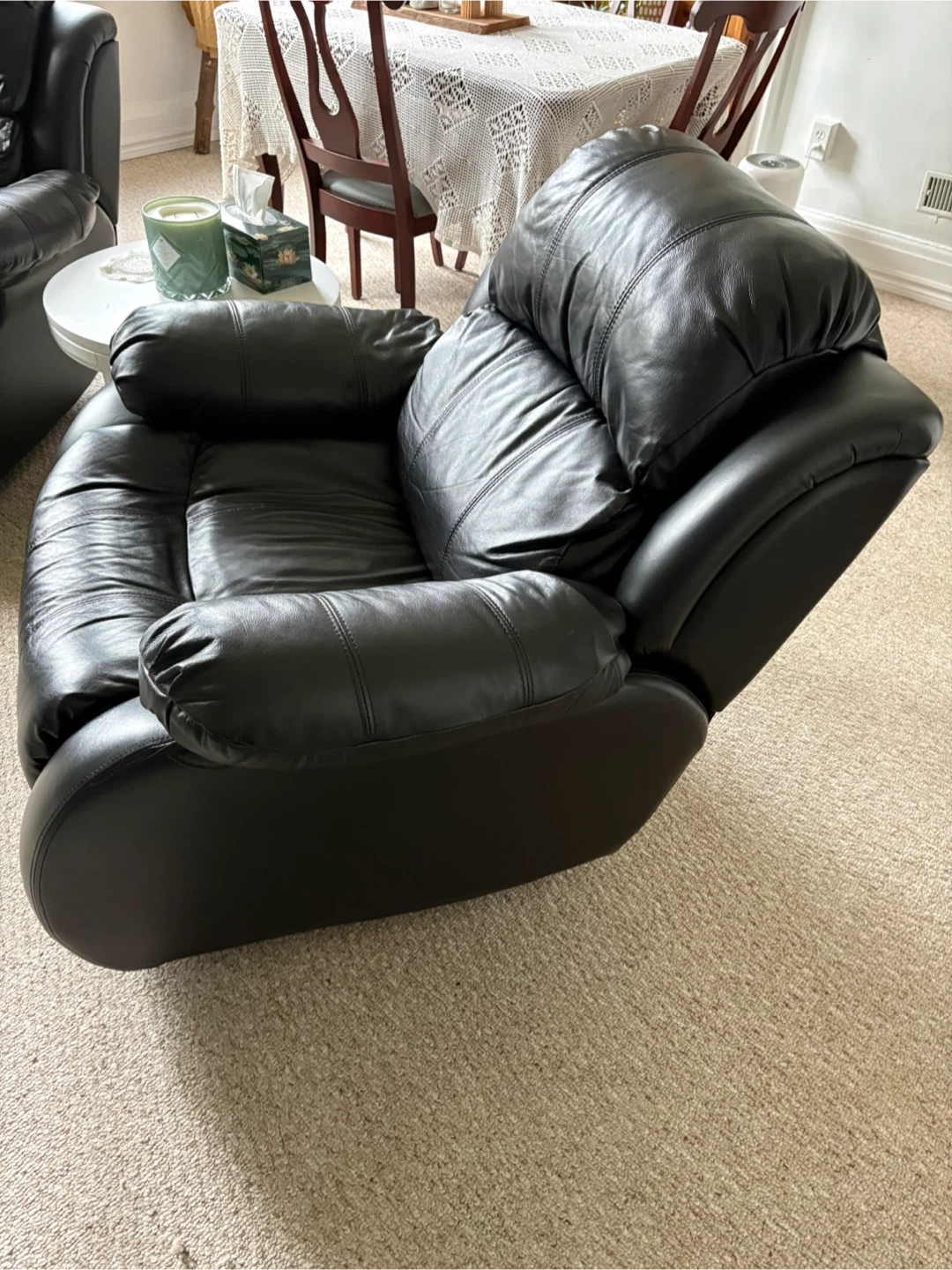 Black Leather Recliner and Loveseat Set - photo 3