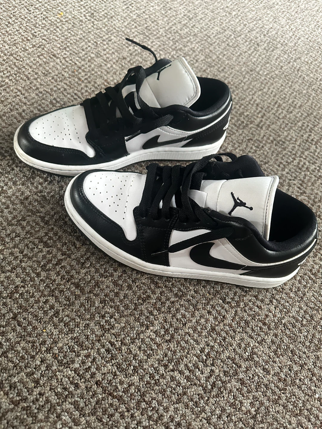 Air Jordan 1 Low Black and White - photo 2