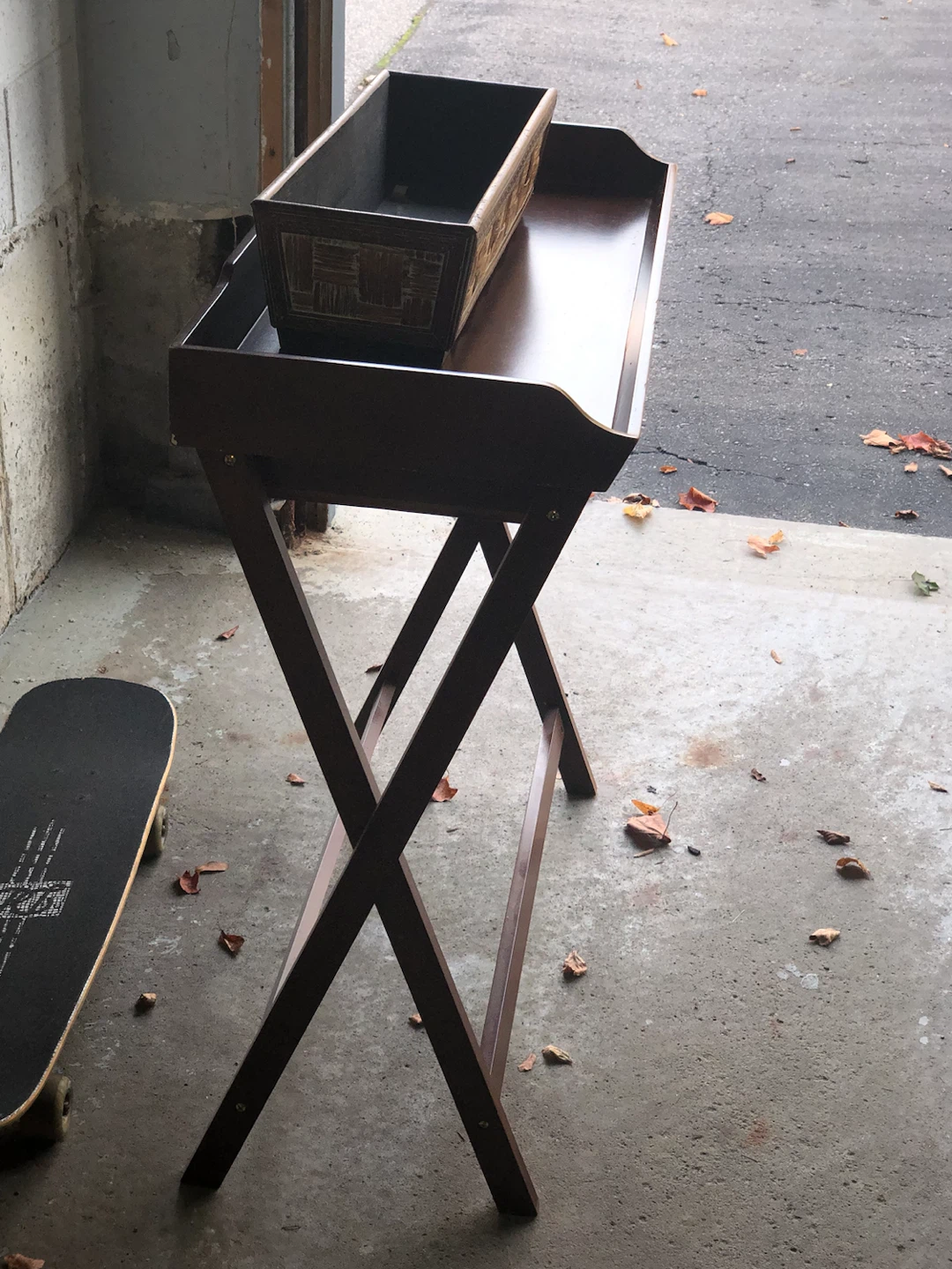 Collapsible Dark Brown Wood Serving Tray Table - photo 2