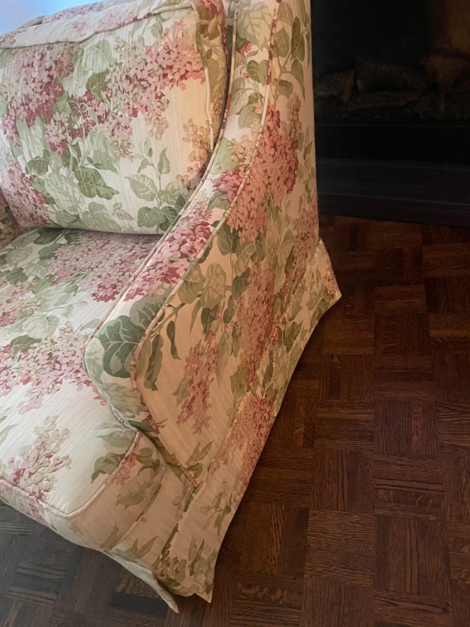 Moving sale - A pair of Beautiful Floral arm chairs - photo 2