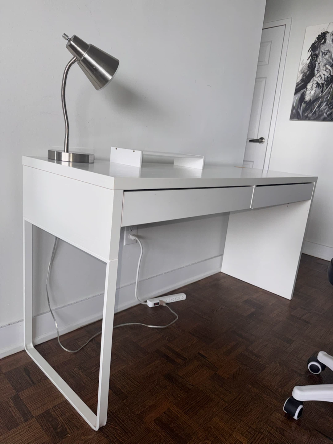 White Minimalist Desk - photo 2