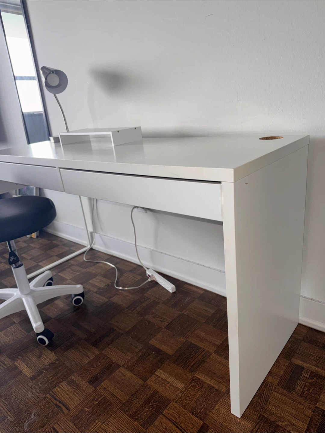 White Minimalist Desk - photo 3