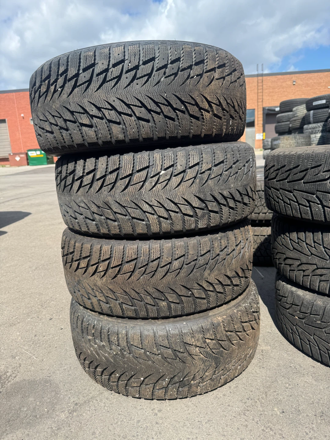 Use tire and use rim - photo 4