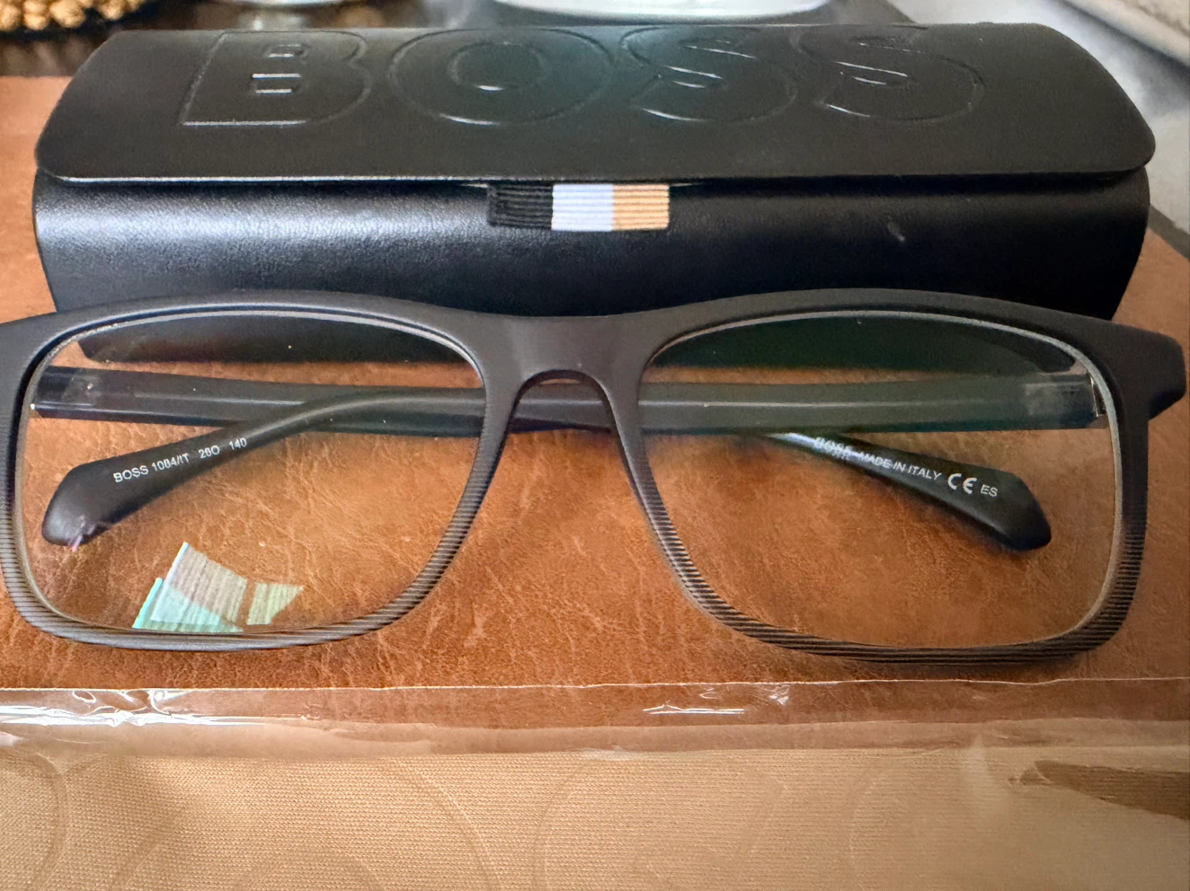 Hugo Boss 1084/IT Glasses