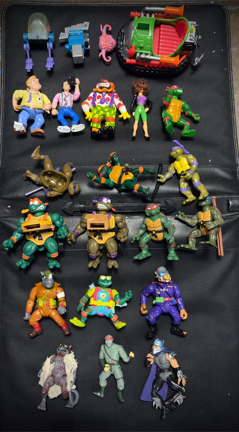 Vintage TMNT Lot - 19 Figures, Vehicles, Accessories, Trays